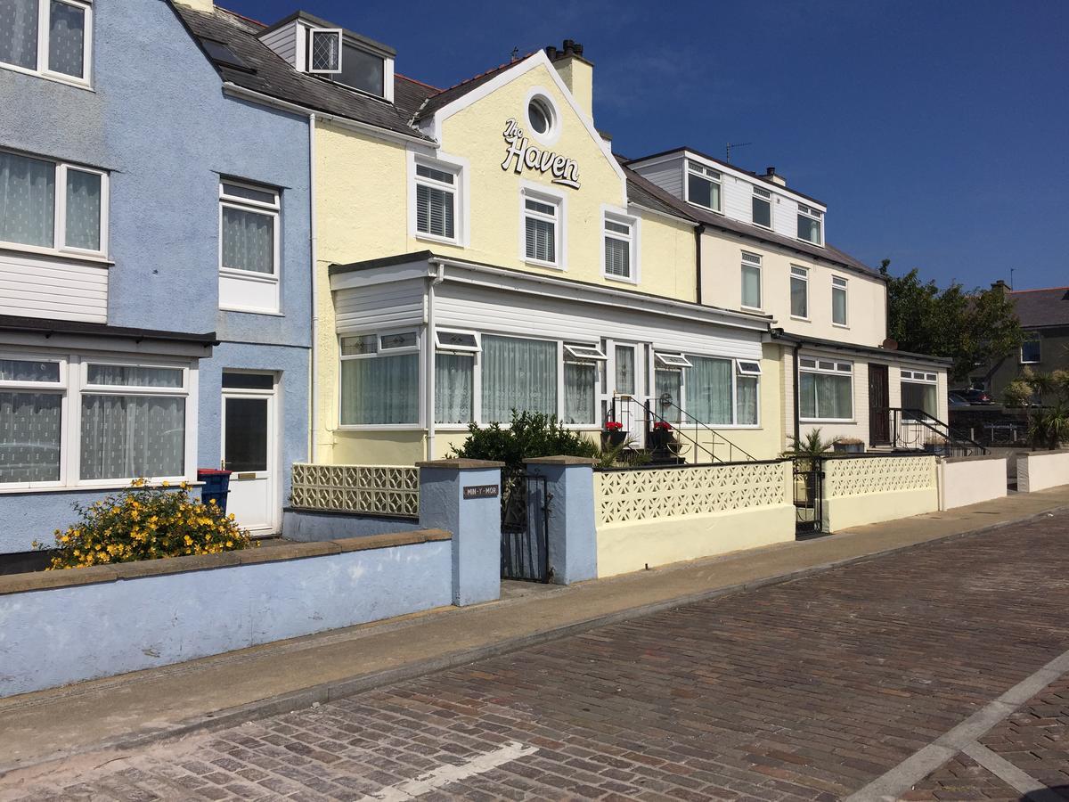 The Haven Hotel Holyhead Exterior photo